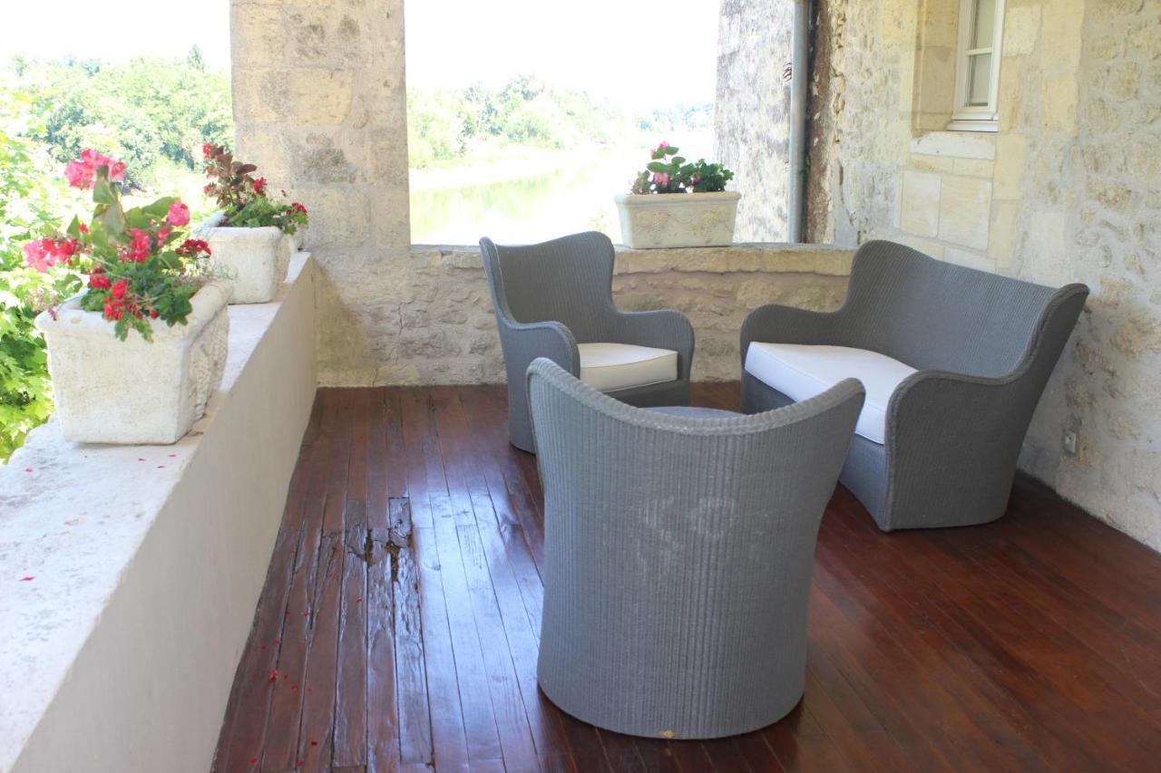 Chateau De Courtebotte Saint-Jean-de-Blaignac Εξωτερικό φωτογραφία